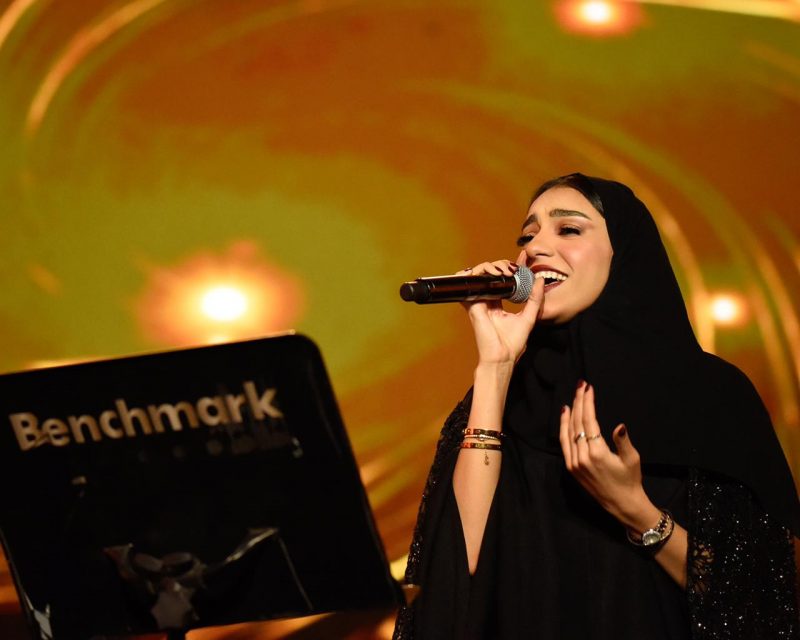 تامر حسني وزينة عماد في ليلة غنائية مميزة بالرياض - المواطن
