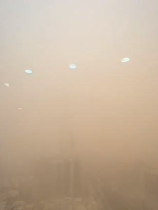 شاهد.. غبار الكويت من الطابق 29
