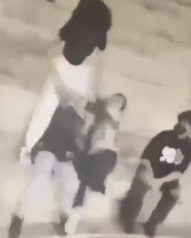 فايز المالكي يعلق على فتاة تعنف صديقتها : قهرني الفيديو