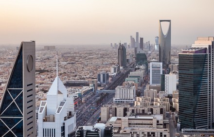 موقع بريطاني السعودية تشهد تقدمًا فلكيًا في المدفوعات الرقمية
