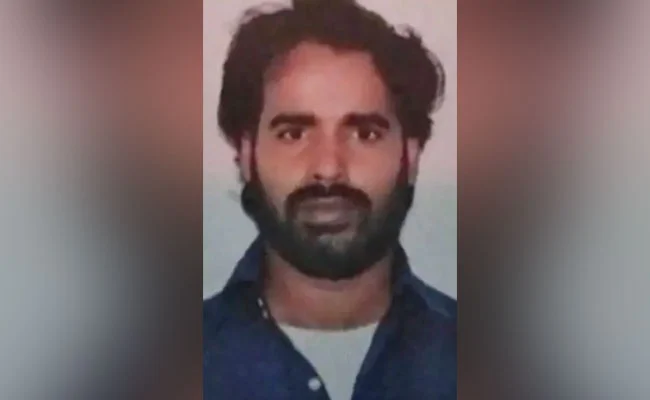 وفاة مقيم هندي بعد اصطدام سيارته بجمل في السعودية 