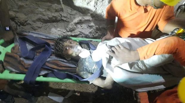 الهند تنجح في إنقاذ طفل سقط في بئر بعد 5 أيام