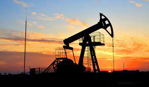 مخزونات النفط الأميركية تتراجع 3.8 مليون برميل في أسبوع