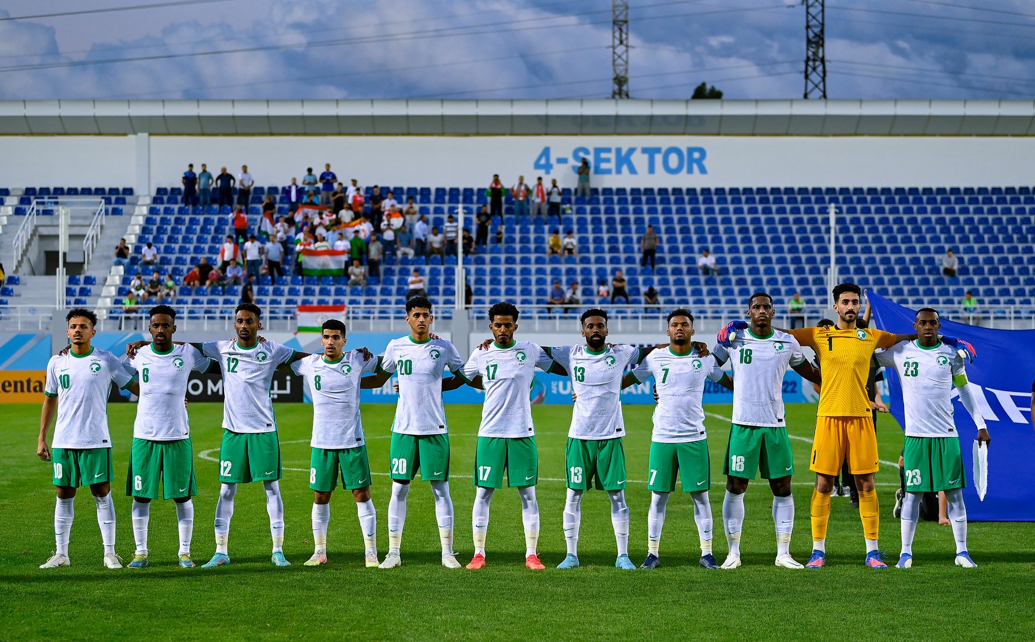 منتخب السعودية يتفوق على أستراليا وأوزبكستان