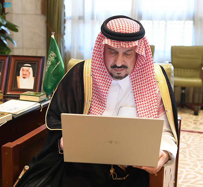 أمير الرياض يطلع على خطة جمعية تكاتف ومبادراتها وإنجازاتها
