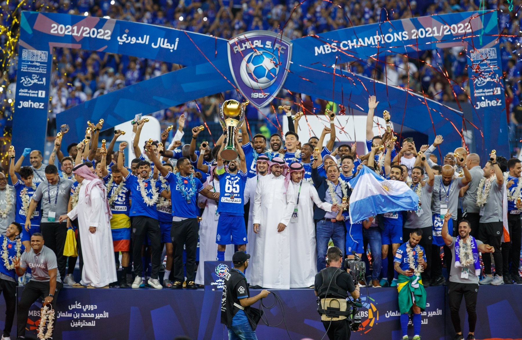 تتويج الهلال بلقب دوري محمد بن سلمان