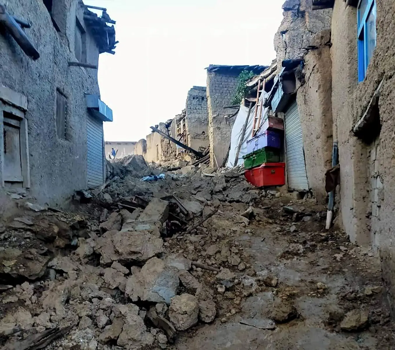 أكثر من 1500 قتيل حصيلة متوقعة لـ زلزال أفغانستان