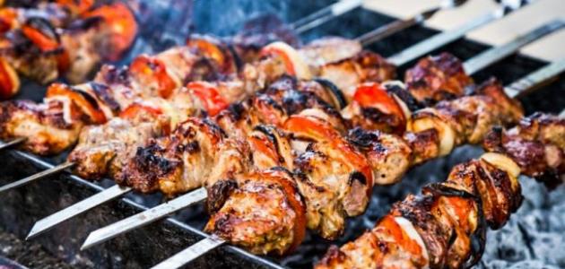 شواء اللحوم على النيران مباشرة قد تصيب بالسرطان