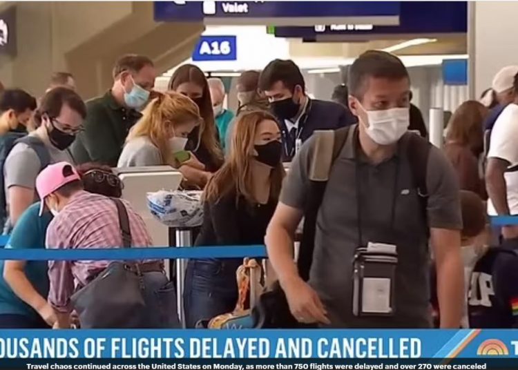 فوضى المطارات الأمريكية مستمرة مع تأجيل 750 رحلة
