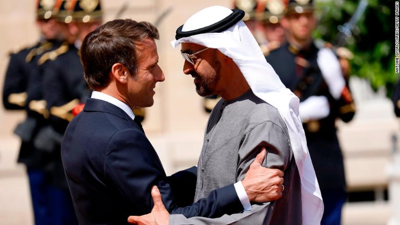 فرنسا تواجه أزمة طاقة والحل عند الإمارات