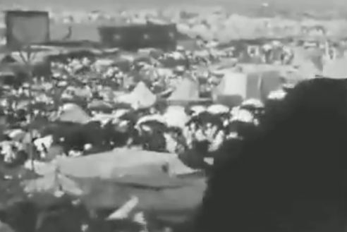 مشاهد نادرة لتوافد الحجاج على عرفات قبل 59 عامًا