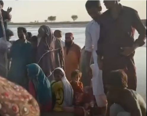 حفل زفاف باكستاني يتحول لمأتم بعد غرق 100 من الضيوف - المواطن