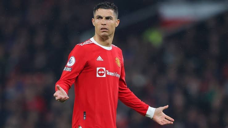 نادٍ سعودي يرصد 300 مليون يورو لضم كريستيانو رونالدو !