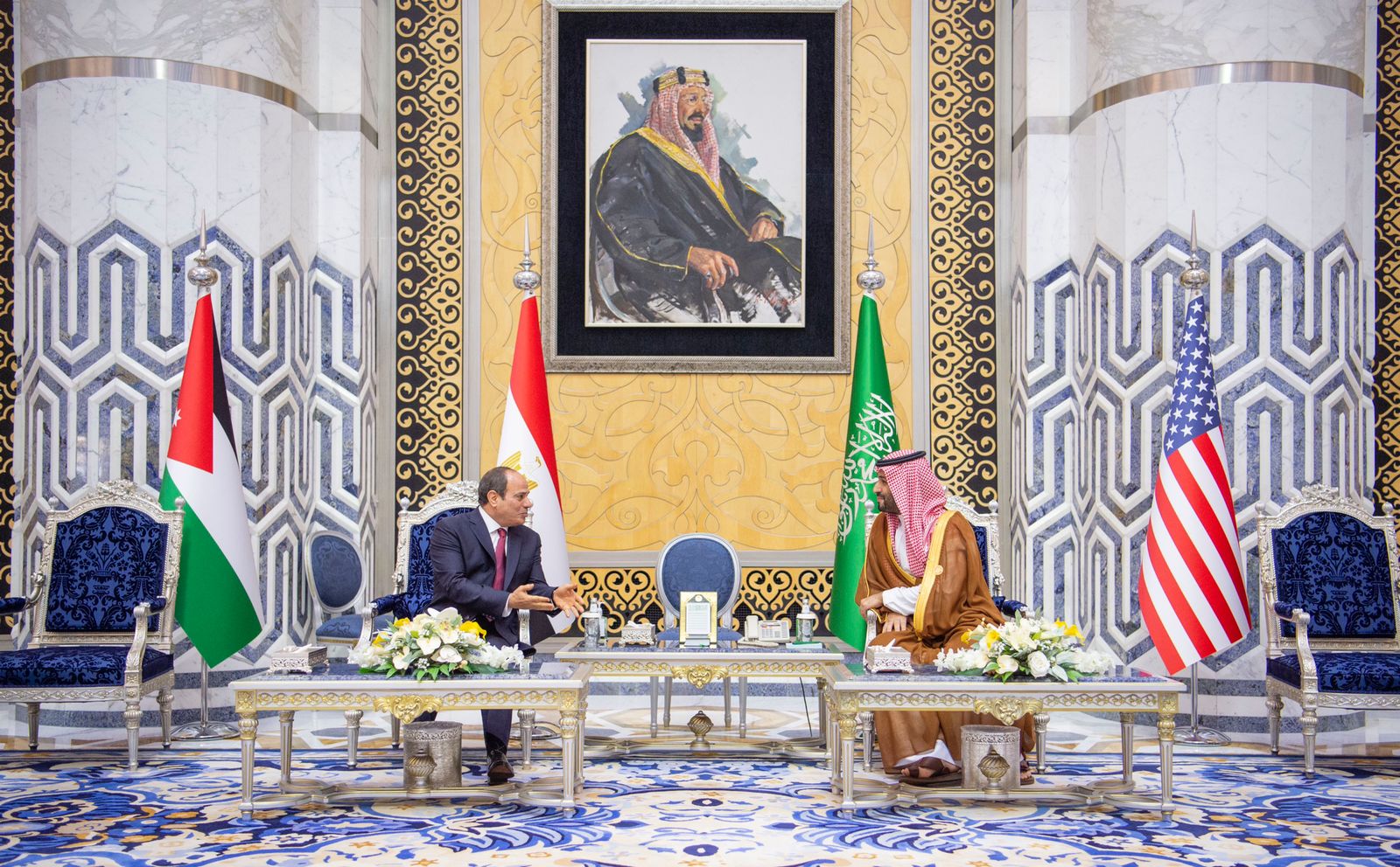 الأمير محمد بن سلمان يستقبل الرئيس المصري