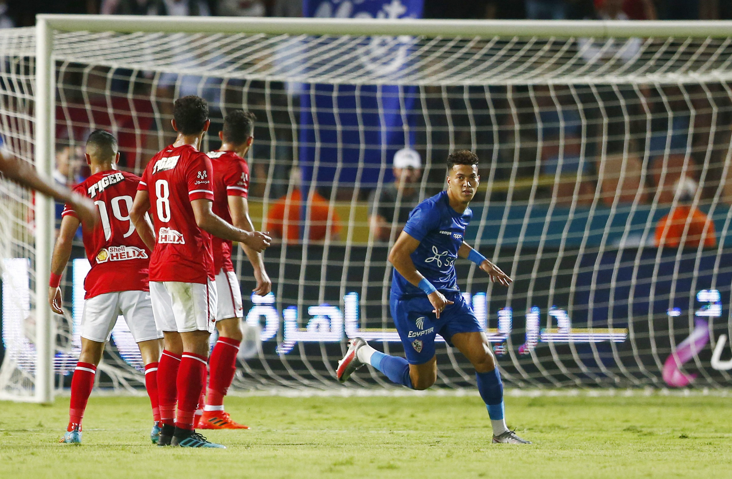 الزمالك يهزم الأهلي ويُتوج بـ كأس مصر