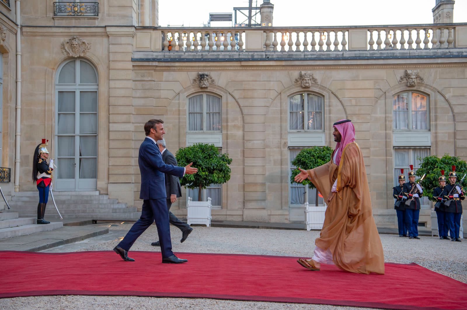 السعودية وفرنسا.. علاقات متطورة وشراكة إستراتيجية نحو آفاق واعدة