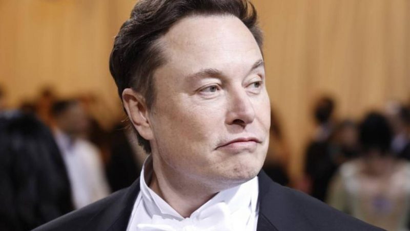 إيلون ماسك Elon Musk ينهى عملية الاستحواذ نهائيًا 