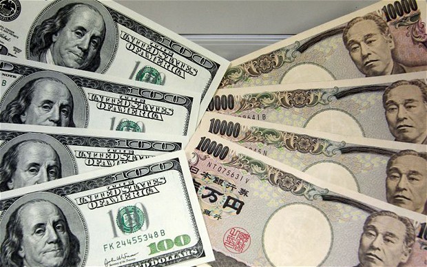 الين الياباني يسجل أدنى مستوى أمام الدولار في 24 عامًا