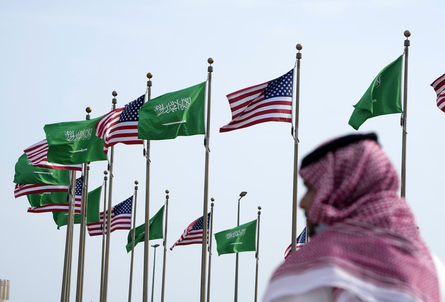 CNN لماذا يجب على أمريكا التحالف دائمًا مع السعودية؟