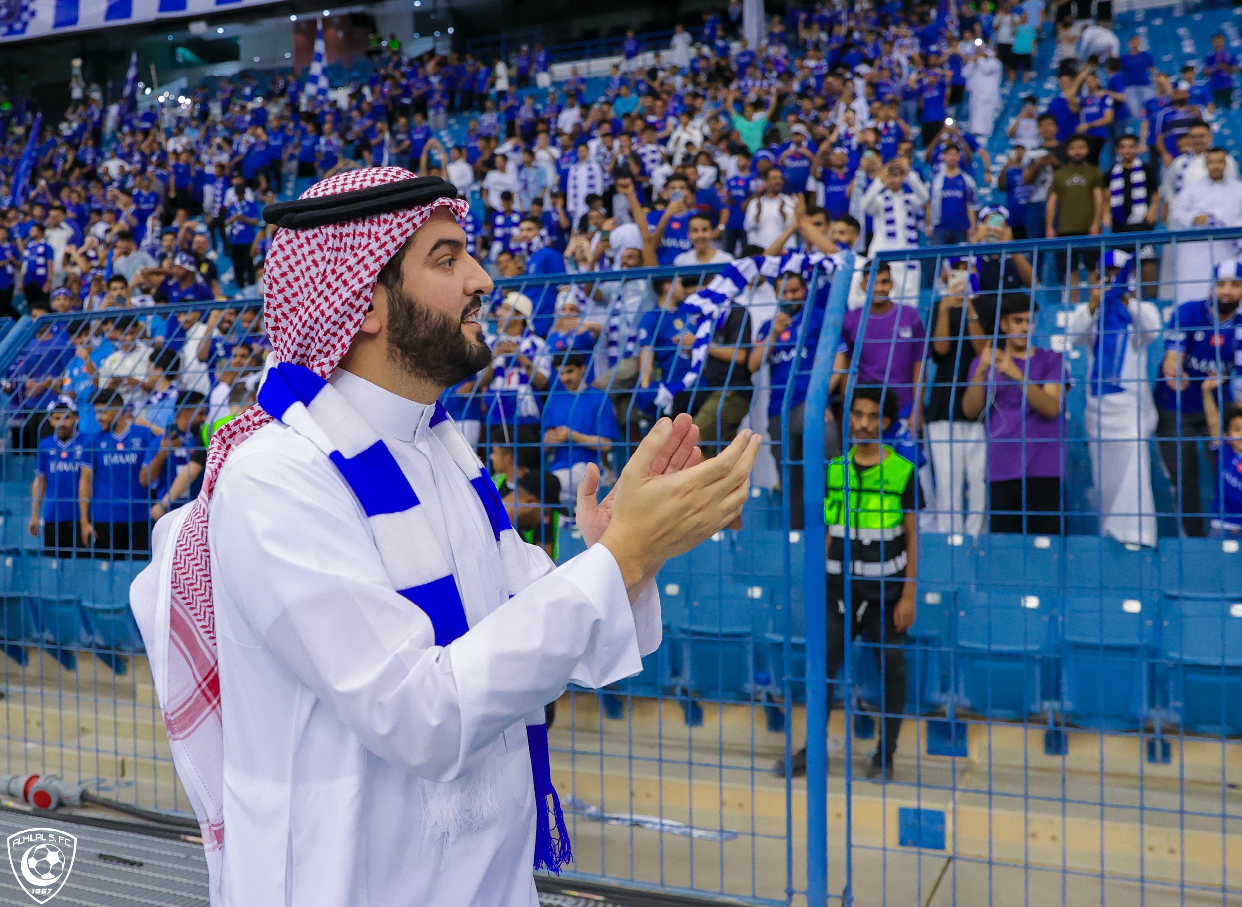 الهلاليون: فهد بن نافل رده بالبطولات