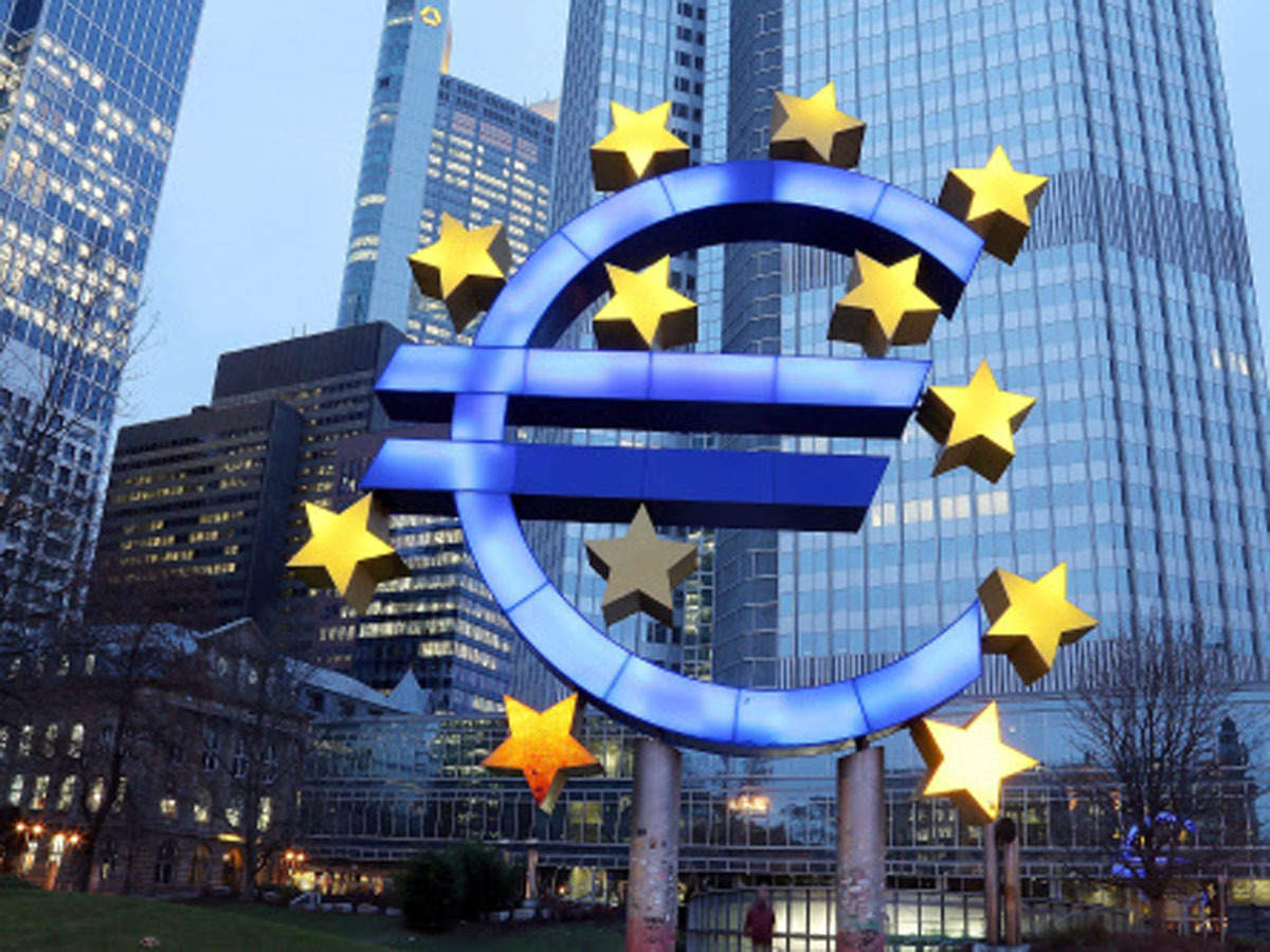 ماذا يعني رفع الفائدة من البنك المركزي الأوروبي للأوروبيين؟
