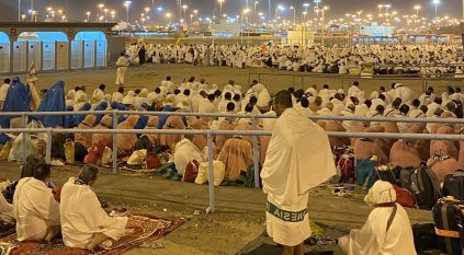 مشعر مزدلفة يحتضن الحجيج للمبيت والراحة