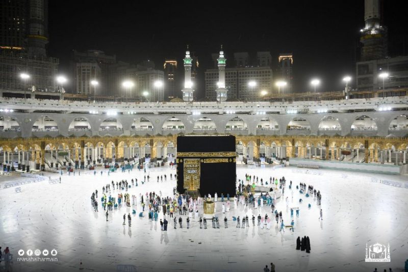 لقطات لـ الكعبة المشرفة خلال إزالة الحواجز المحيطة بها - المواطن