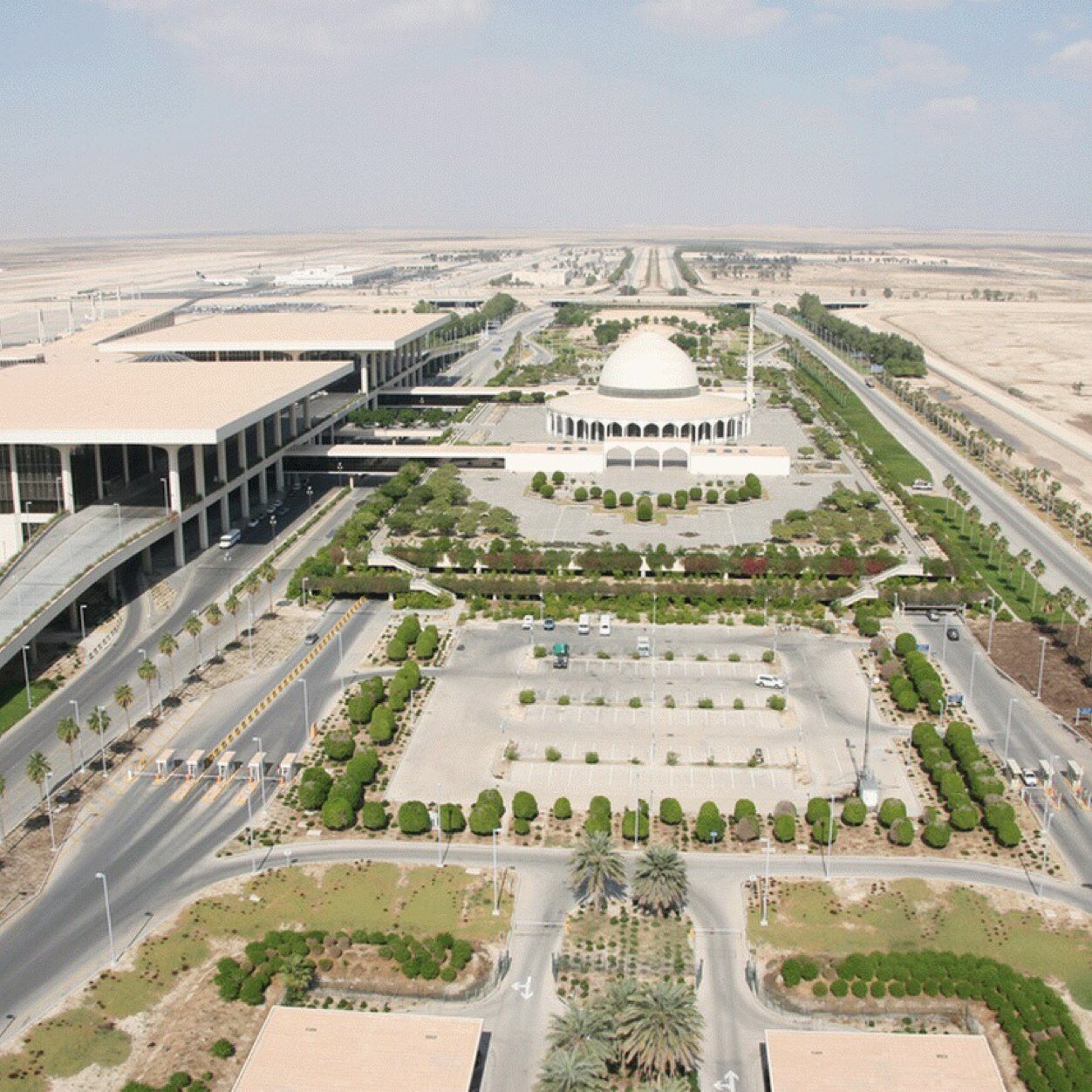 أسعار رسوم مواقف مطار الملك فهد