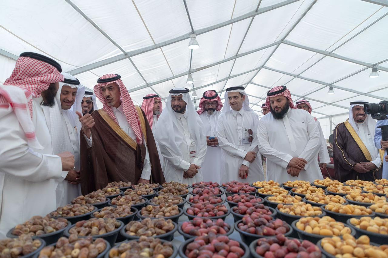 الماضي يدشن مهرجان وسوق صقعي الخرج بتنظيم احترافي 