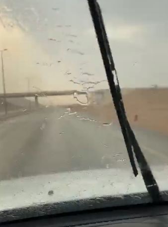 استمرار الأمطار الغزيرة على الرياض
