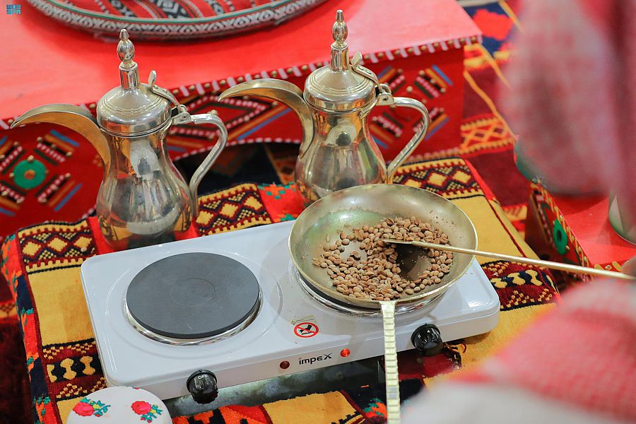 خبير القهوة السعودية موجود في مهرجان تمور بريدة