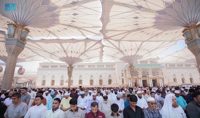 خطيب المسجد النبوي يحذر من بدع يوم عاشوراء - المواطن