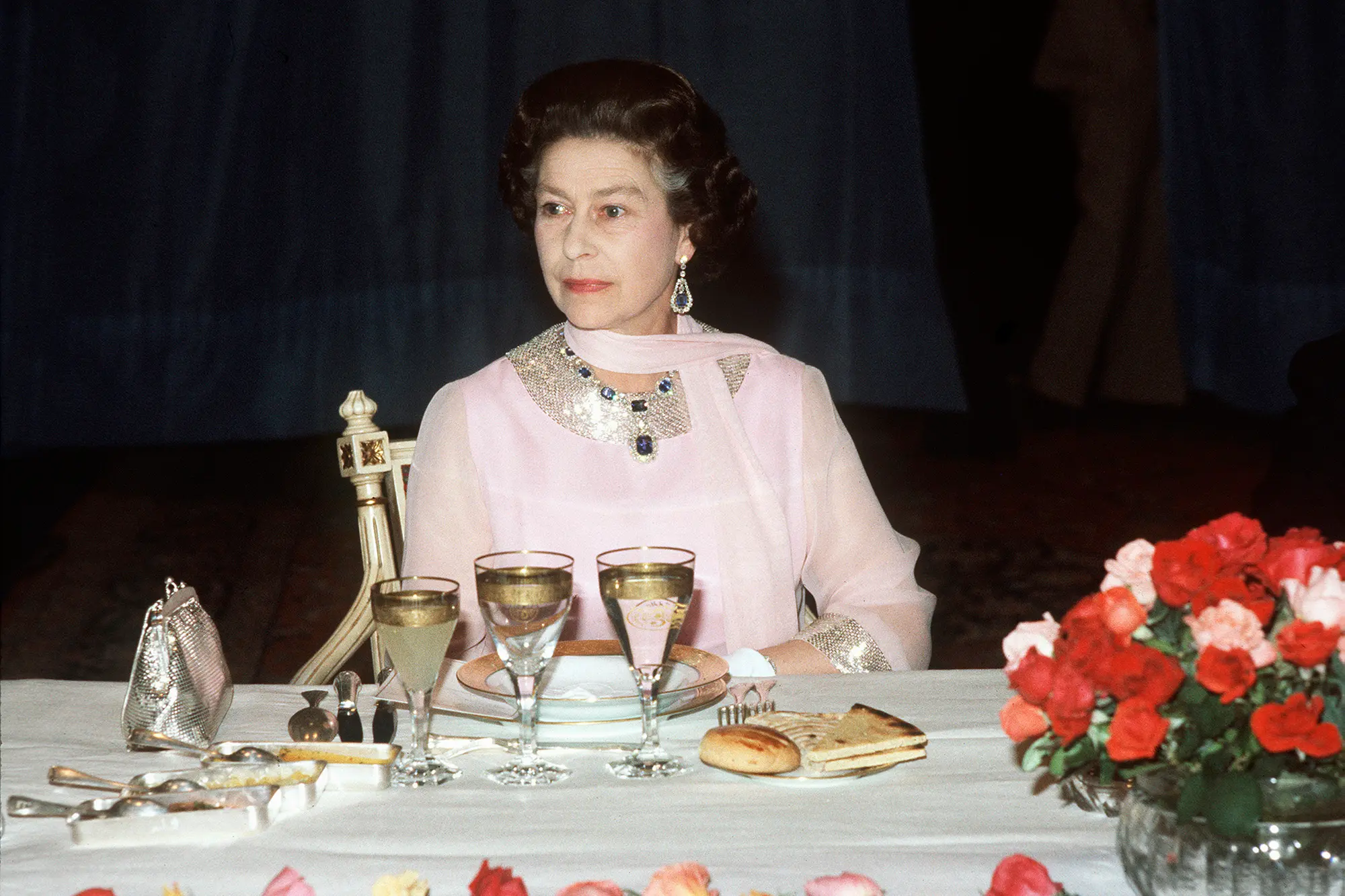 رئيس طهاة الملكة إليزابيث يكشف عن الفاكهة الممنوعة في القصر