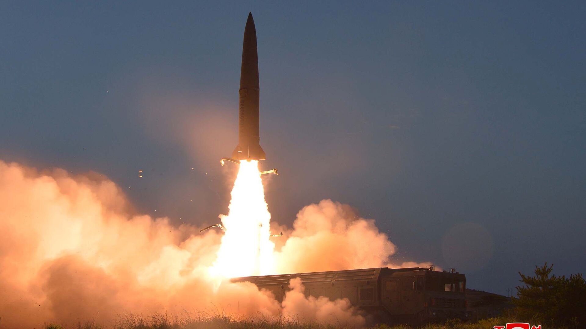 كوريا الشمالية تطلق صاروخي كروز