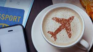 مضيفة جوية تحذر من تناول القهوة على الطائرة 