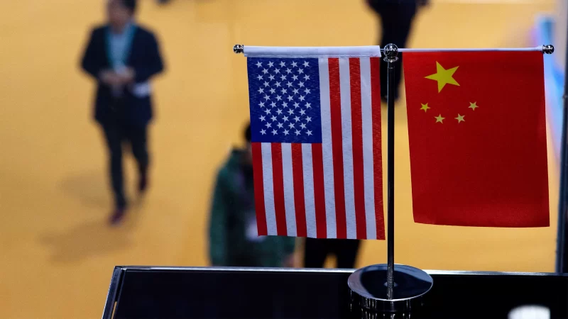 واشنطن تحت رحمة الصين بسبب الشركات الأمريكية