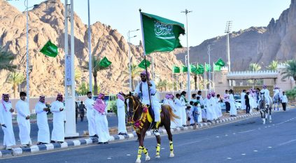 عروض فلكلورية ومسيرة للخيل بحائل