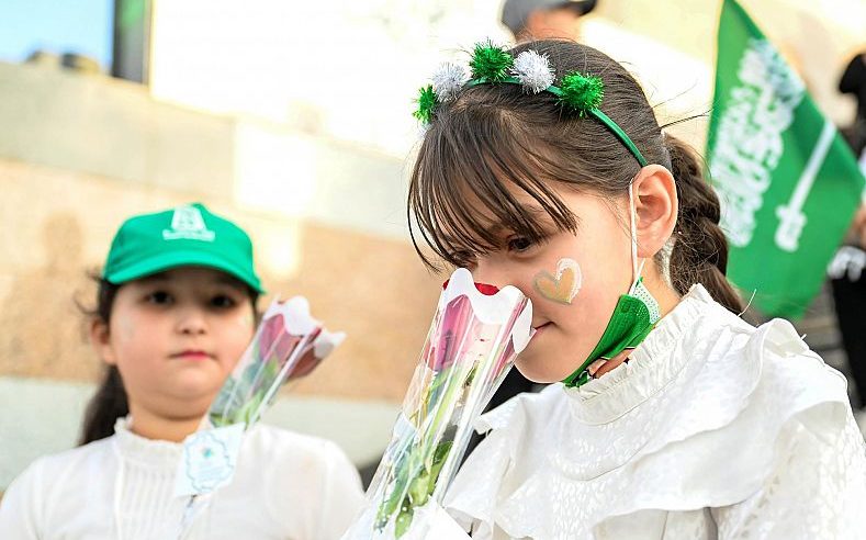 فرحة وبراءة الأطفال بالباحة