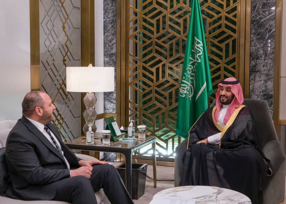 مكانة ولي العهد الدولية الرفيعة تقوده للوساطة لتحرير الأسرى