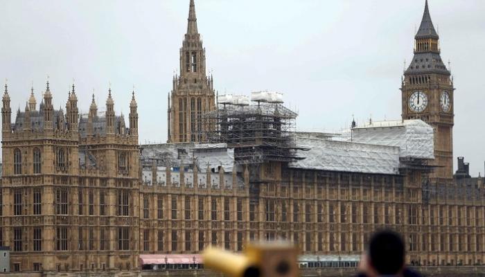 برلمان بريطانيا يتعرض لأزمة غير متوقعة