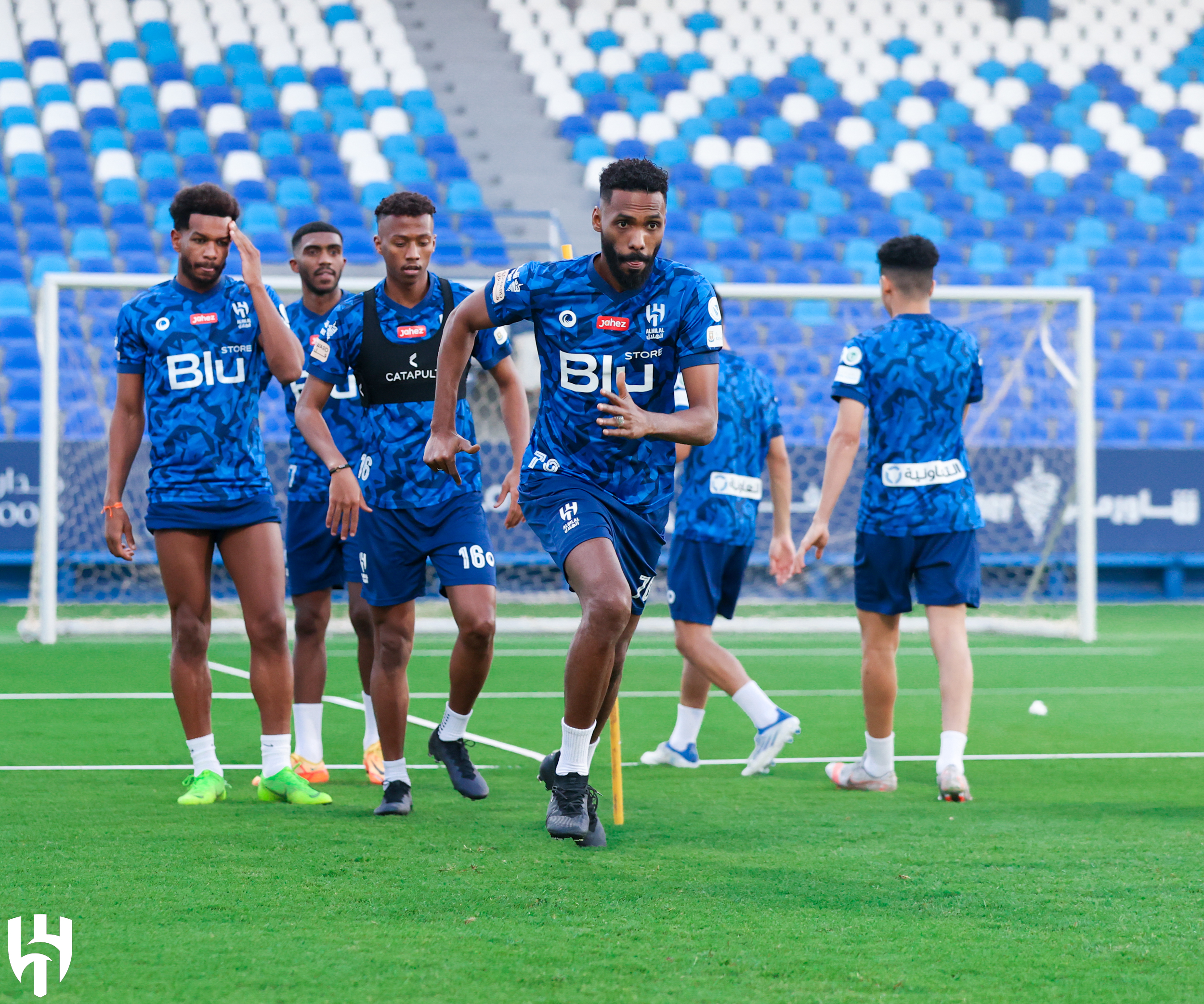 4 غيابات لـ الهلال ضد الزمالك