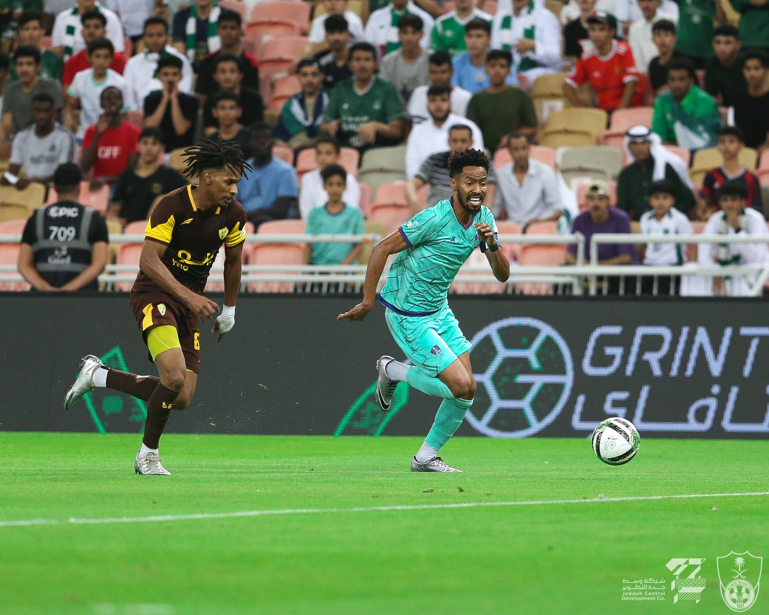 الأهلي يُمطر شباك أُحد بثلاثية