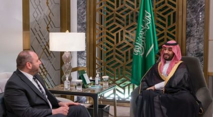 محمد بن سلمان حريص على حل أزمة أوكرانيا سياسيًّا