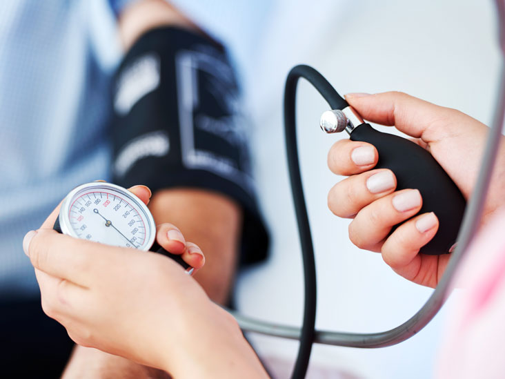 5 أعراض تدل على ارتفاع ضغط الدم