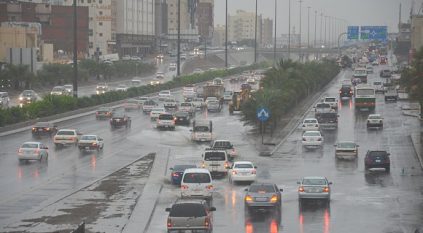 أمطار رعدية على عسير وأتربة على المدينة المنورة حتى الـ 9 مساءً