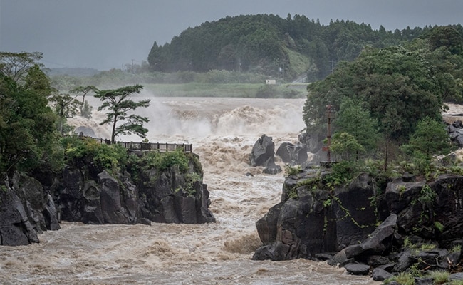 إعصار نانمادول الأسوأ في تاريخ اليابان 