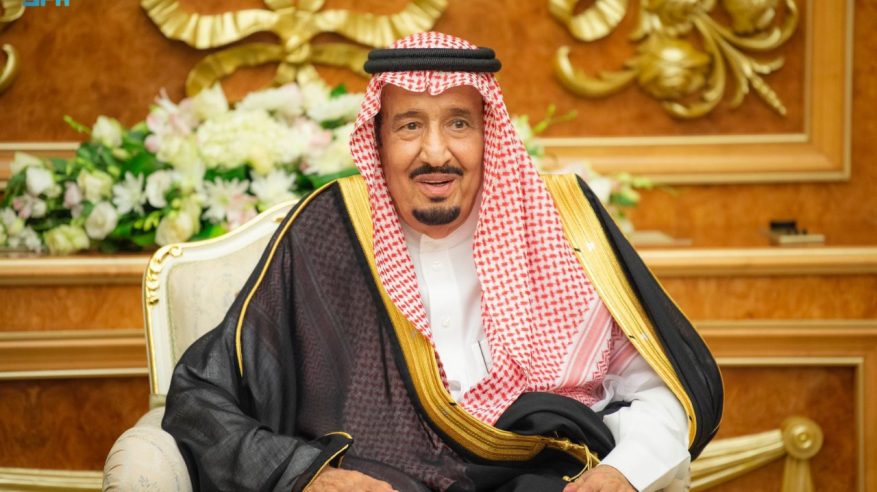 الملك سلمان مهنئًا بعيد الأضحى: نسأل الله أن يتقبل من حجاج بيته نُسكهم وطاعتهم