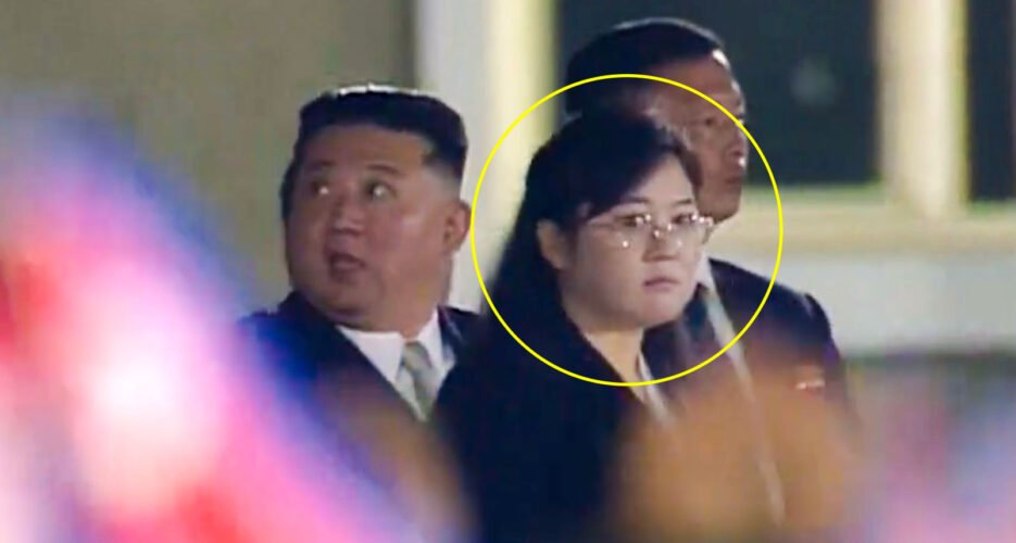 امرأة غامضة تظهر مع رئيس كوريا الشمالية!