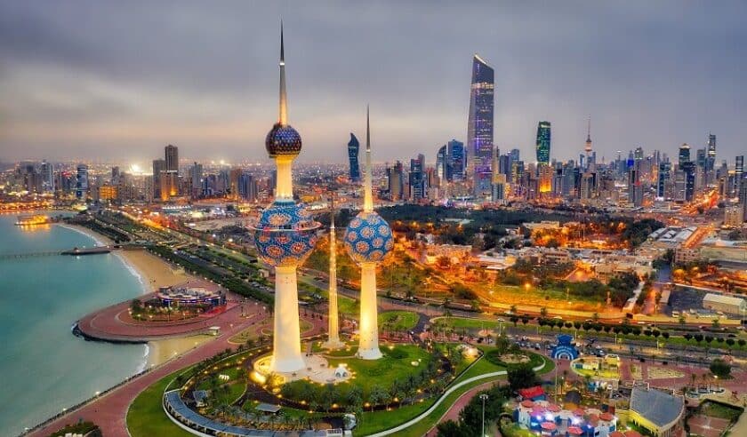 الكويت تخرج من الجمود السياسي قريبًا