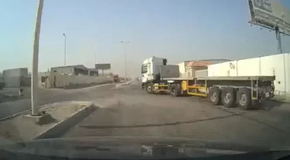 تهور سائق شاحنة بميناء الملك عبدالعزيز